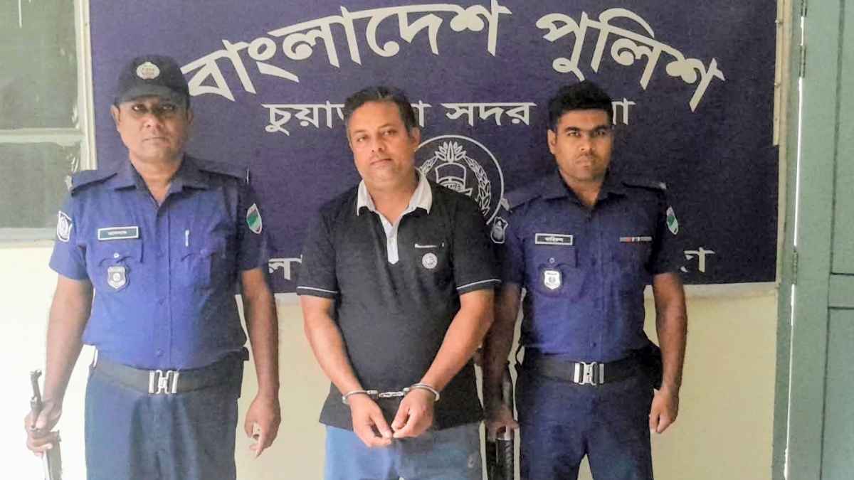 জাল স্বাক্ষরে শিক্ষার্থী ভর্তি ও নিয়োগ: ডিবির জালে স্কুলের অফিস সহকারী