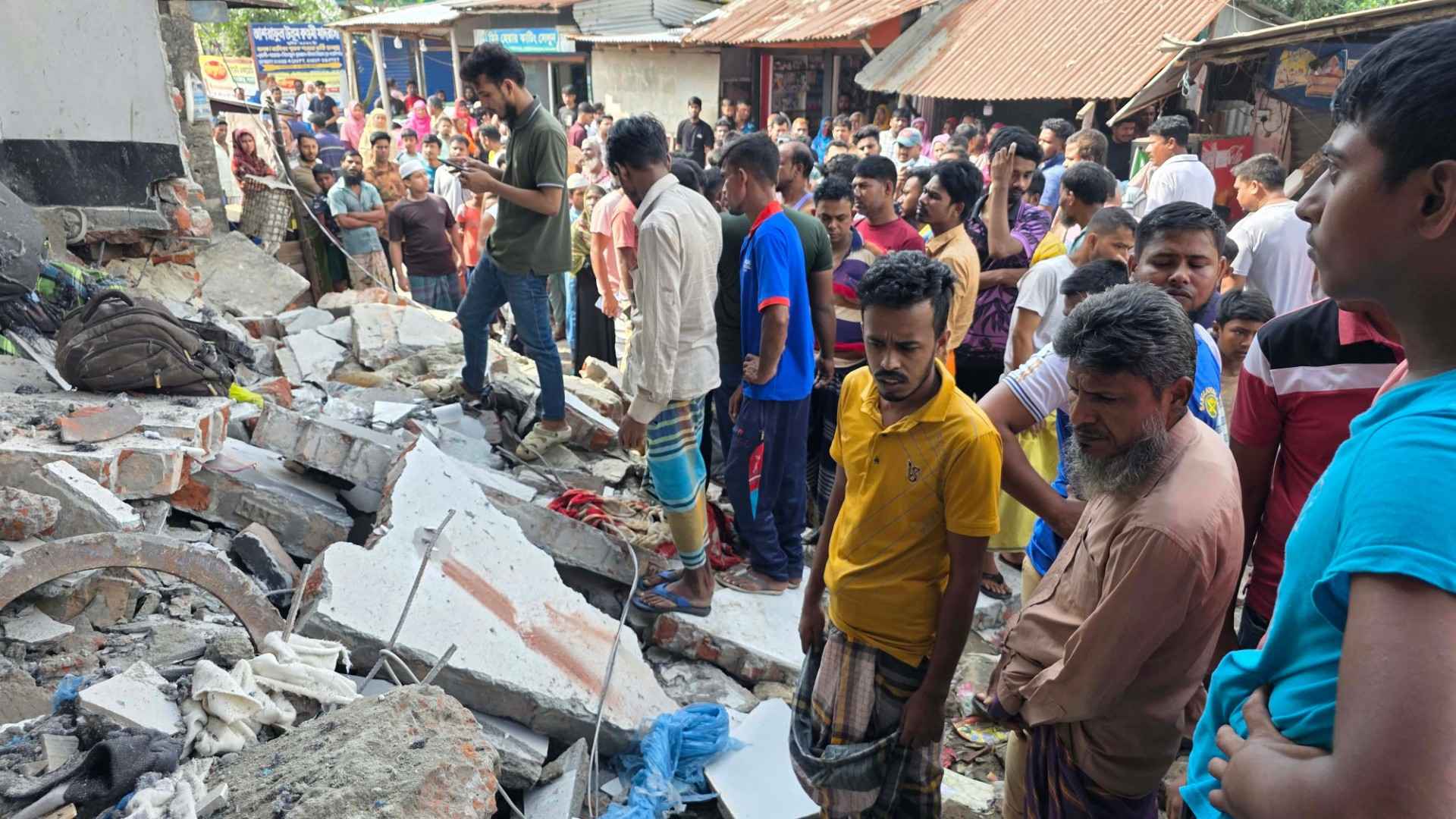 গাজীপুরে সেপটিক ট্যাংক বিস্ফোরণে পোশাকশ্রমিক নিহত, আহত ২