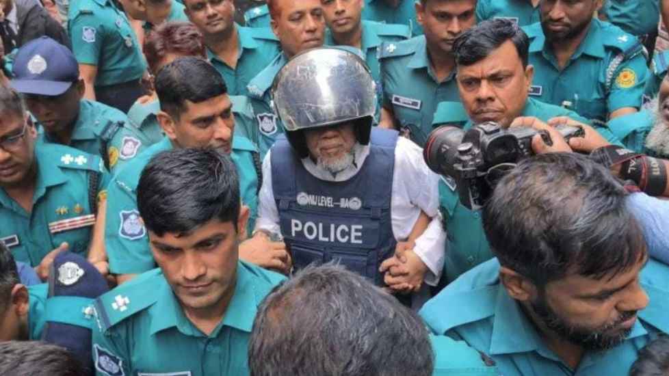 আমু-ফারুকসহ সাবেক মন্ত্রীদের বিরুদ্ধে অভিযোগপত্র ‘প্রায় প্রস্তুত’