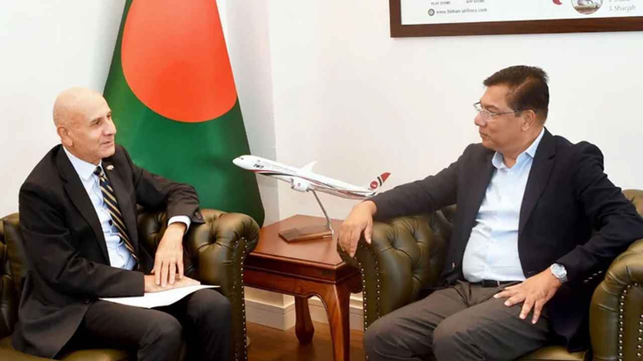 নতুন উড়োজাহাজ এলে ঢাকা-রোম ফ্লাইট বাড়ানো হবে: বিমানমন্ত্রী