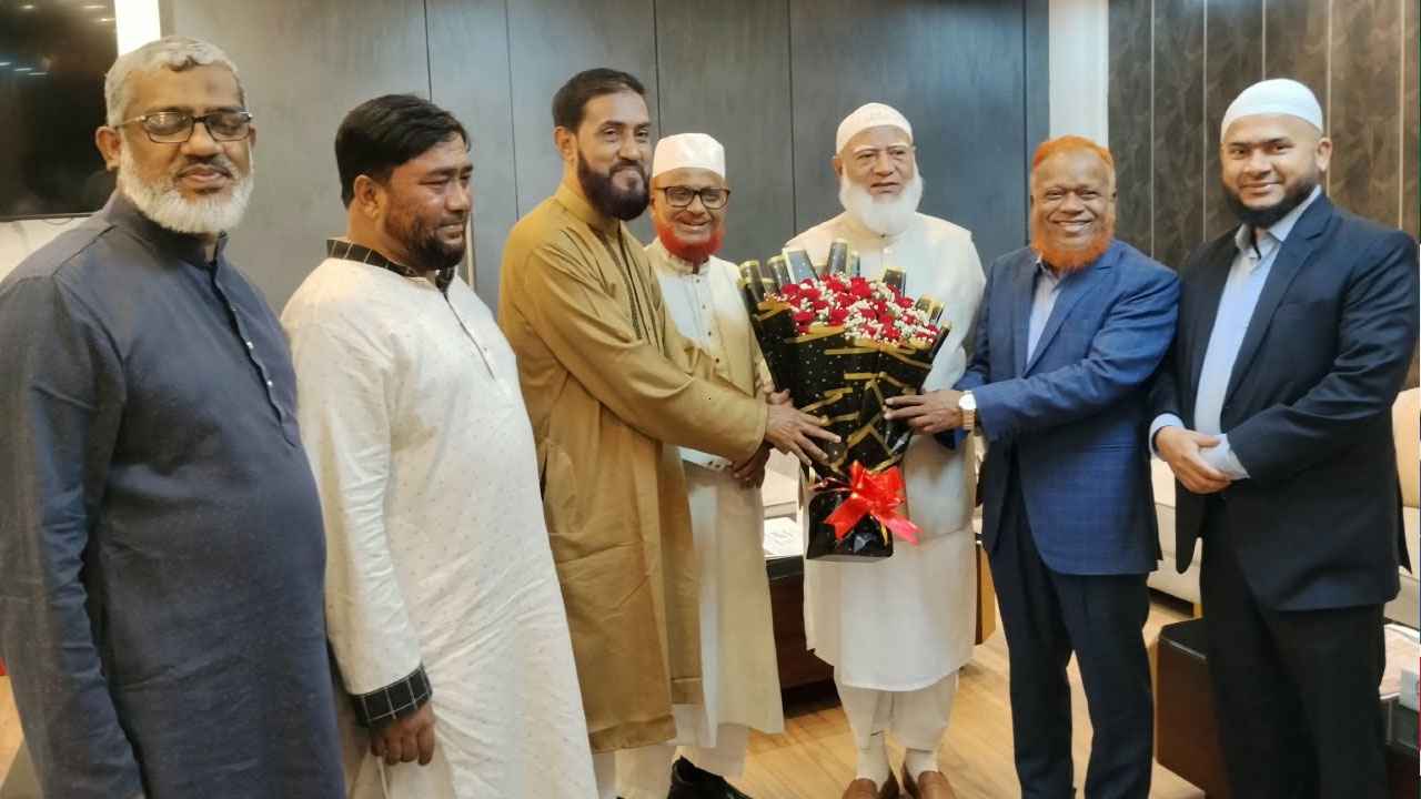 তুরস্ক সফর শেষে দেশে ফিরেছেন জামায়াত আমির