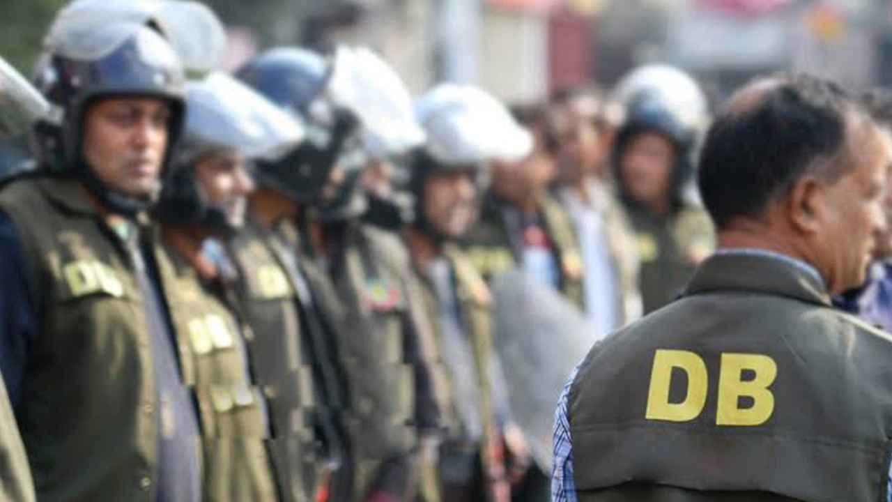 অতিরিক্ত ডিআইজির বাসায় ডিজে পার্টি, আটকদের সামারি ট্রায়াল