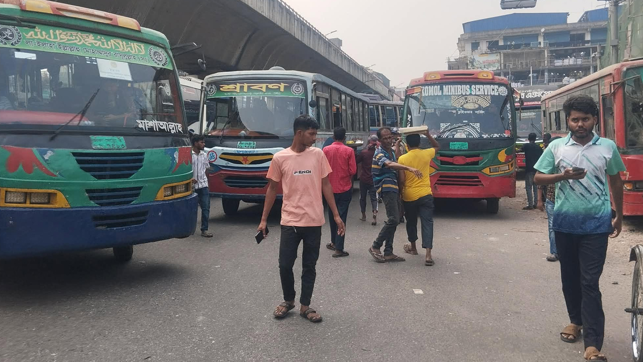 Dhaka_returns_to_its_familiar_self_after_the_holidays_2