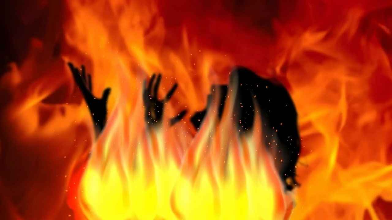 কাঁচপুরে সিলিন্ডারের গ্যাস লিকেজ থেকে দগ্ধ স্বামী-স্ত্রীসহ ৪