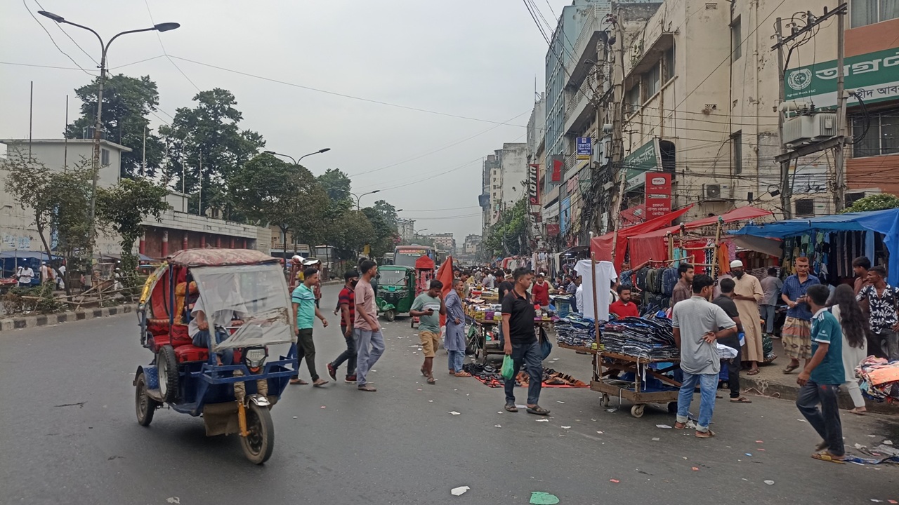 Gulistan_sidewalk3 Gulistan_sidewalk3