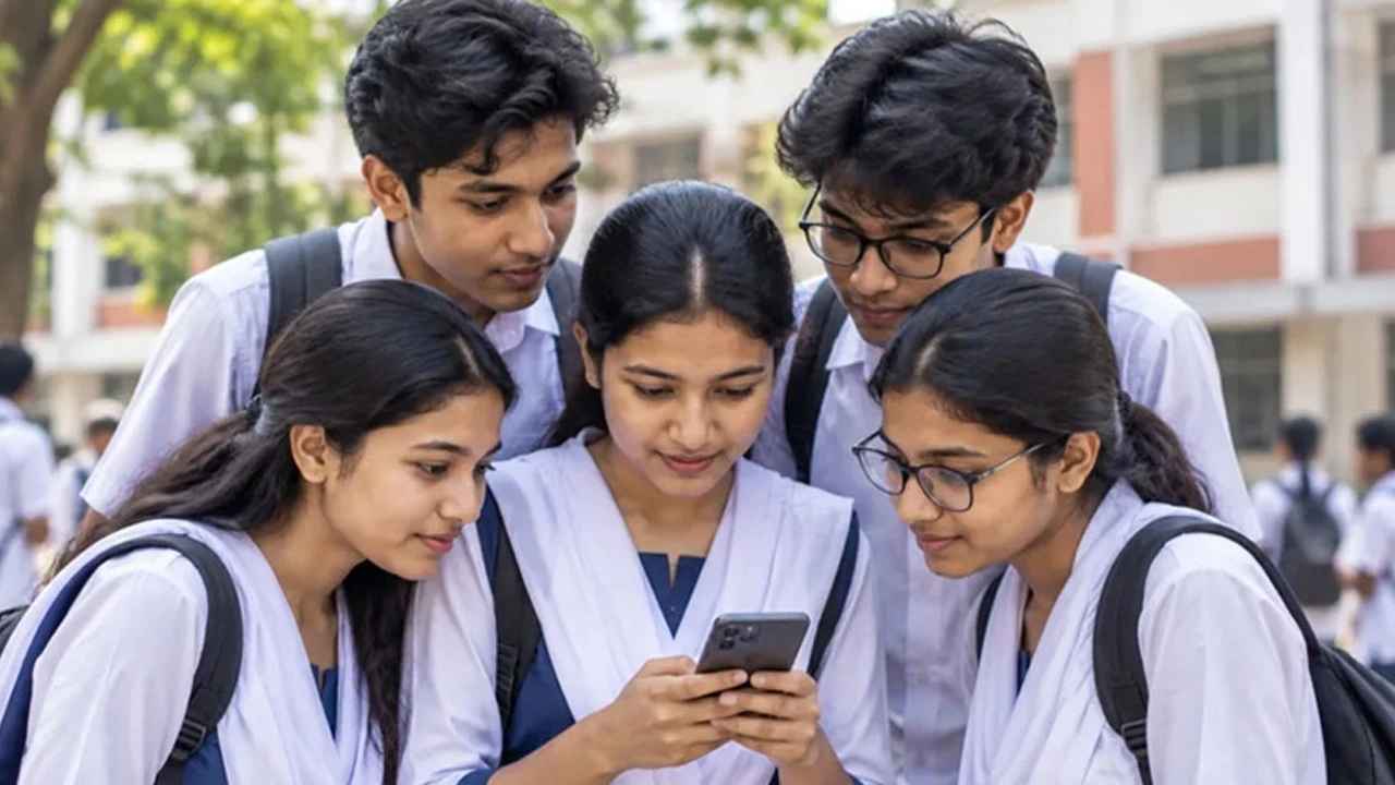 এইচএসসি ও সমমানের পরীক্ষার ফল জানবেন যেভাবে