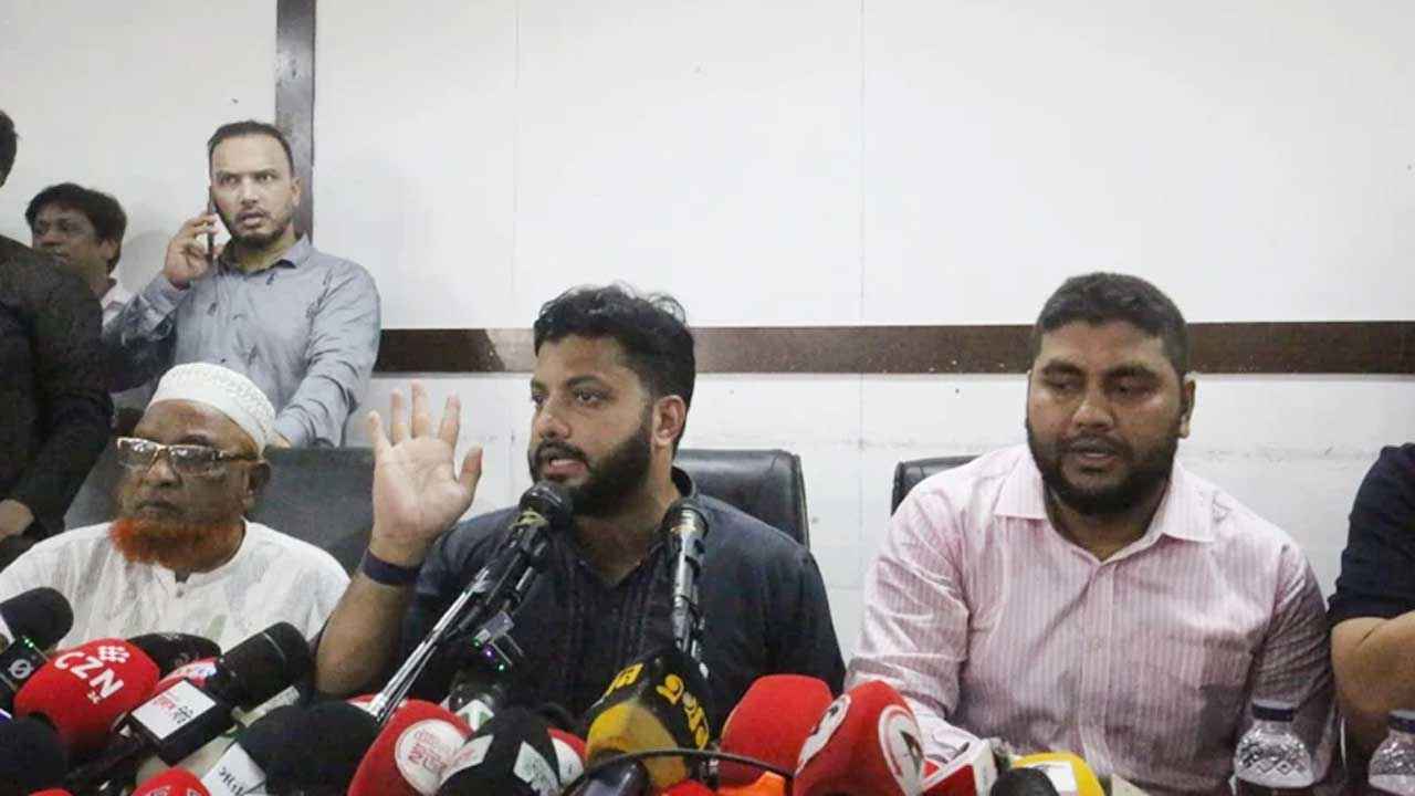 দল ও সরকারকে বিব্রত করতে চাই না, তাই পদত্যাগ: ইশরাক
