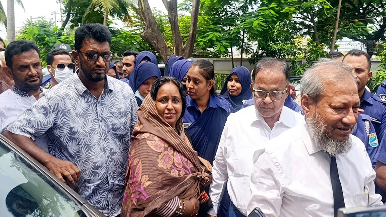 নারায়ণগঞ্জ সিটি কর্পোরেশনের সাবেক মেয়র ডা. সেলিনা হায়াৎ আইভী