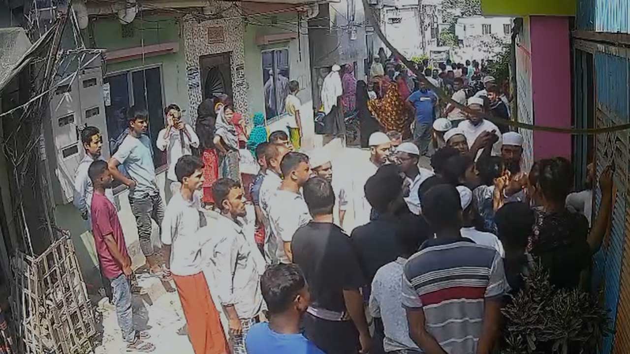 হামলাটি পরিকল্পিত বলে অভিযোগ করেছে মাদরাসা কর্তৃপক্ষ। ছবি: সংগৃহীত