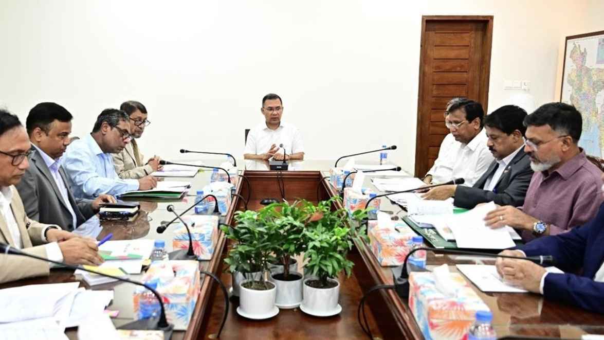ডেঙ্গু সচেতনতায় পাড়া-মহল্লায় মাইকিং করার নির্দেশ প্রধানমন্ত্রীর