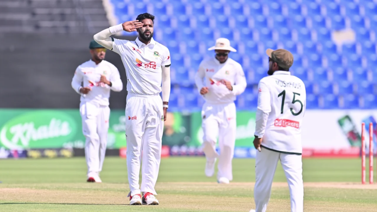 টেস্ট ক্রিকেটে ৫০ উইকেটের মাইলফলকে ইবাদত