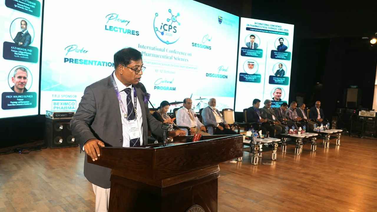 ওষুধের দাম ধনী-গরিবের নাগালে রাখার আহ্বান ইউজিসি চেয়ারম্যানের