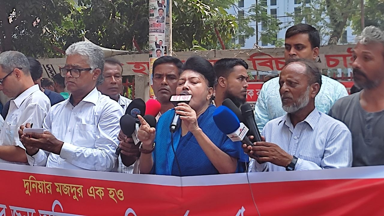 গার্মেন্টস শ্রমিকদের বেতন ৩০ হাজার করার দাবি