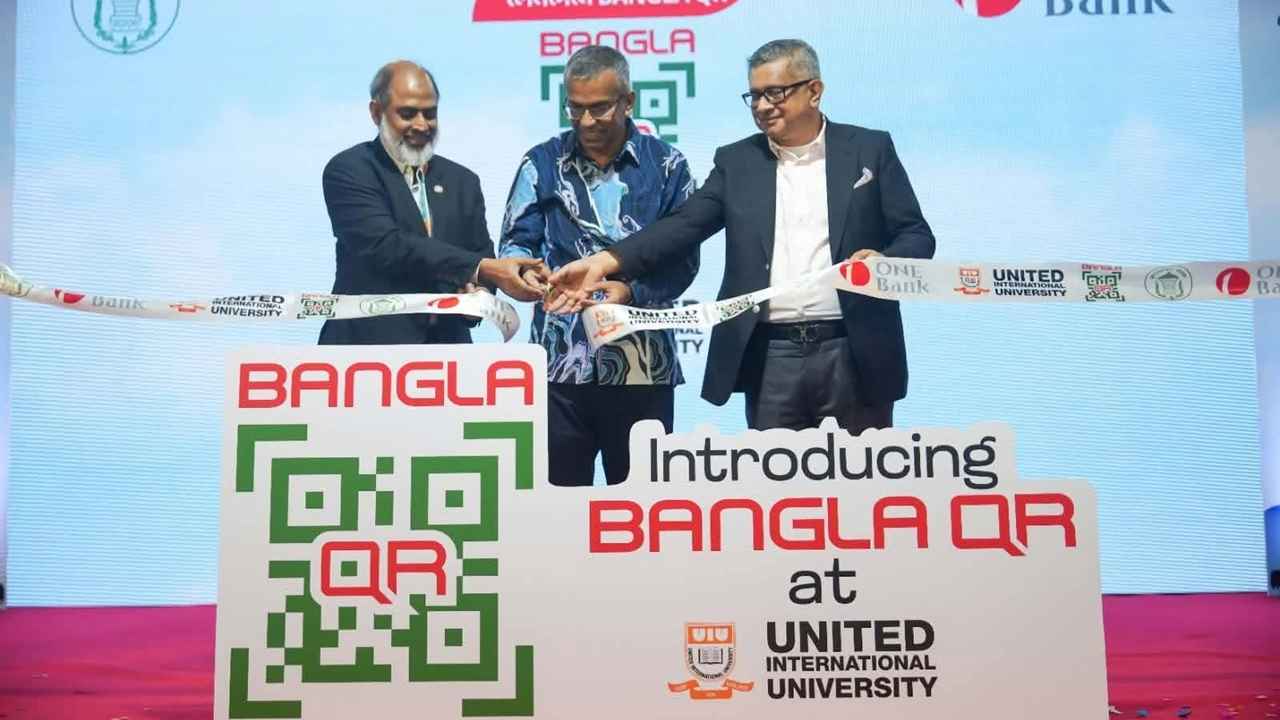 ব্যাংক খাত পুনর্গঠনে বছরে ৬০ হাজার কোটি টাকা প্রয়োজন: গভর্নর