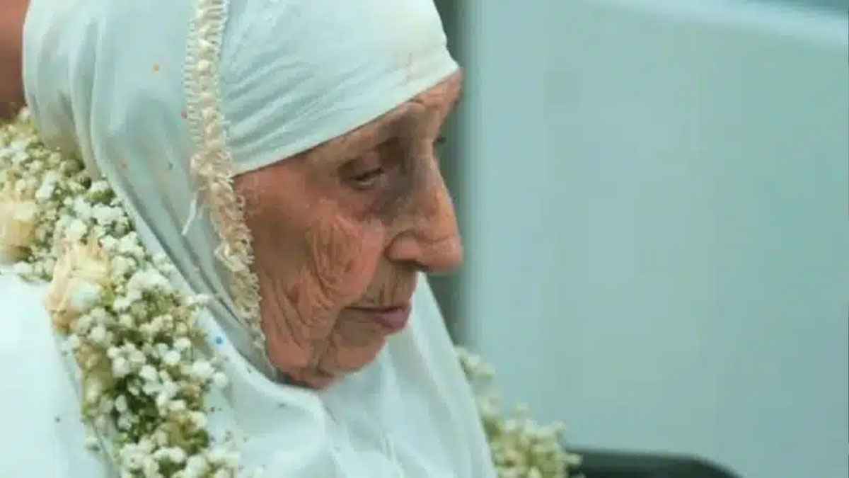 ১৩০ বছর বয়সে হজ করা সেই আলজেরীয় নারী মারা গেছেন
