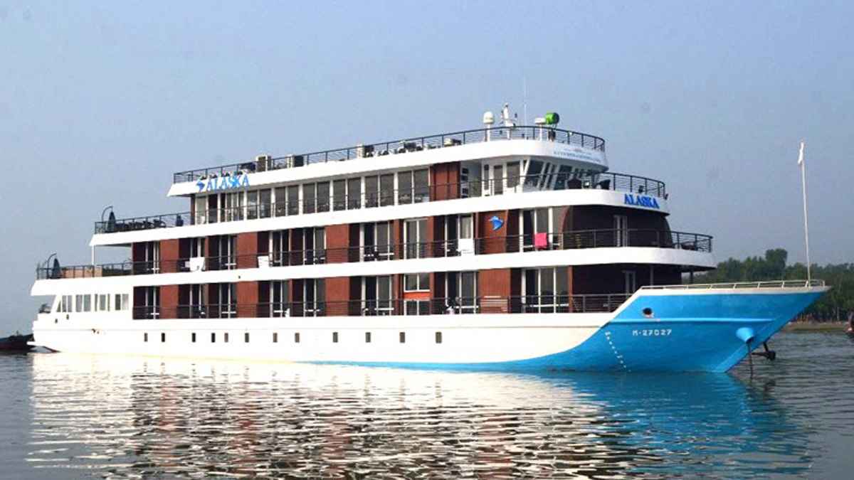 সুন্দরবনের পর্যটকবাহী জাহাজে ডাকাতির চেষ্টা