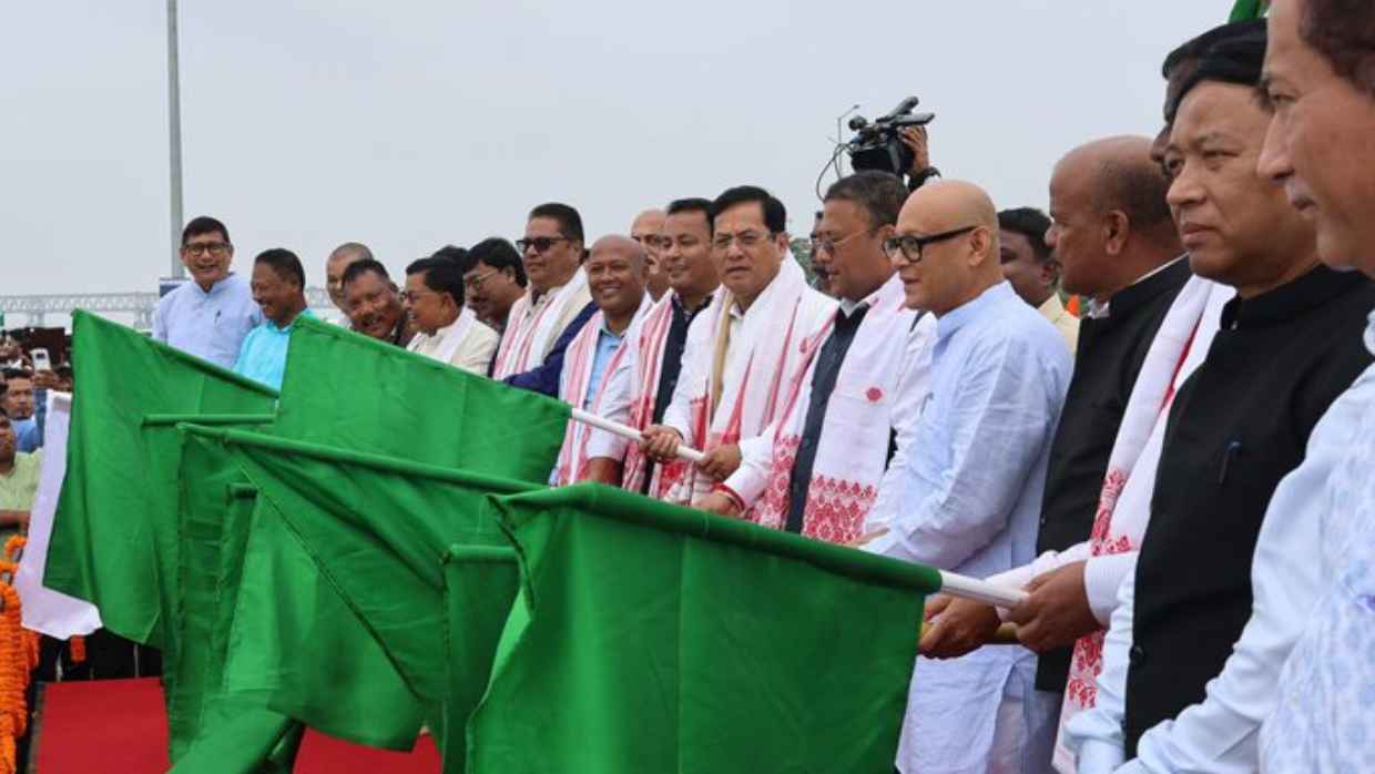 আসাম থেকে প্রথম বাণিজ্যিক জাহাজ আসছে বাংলাদেশে