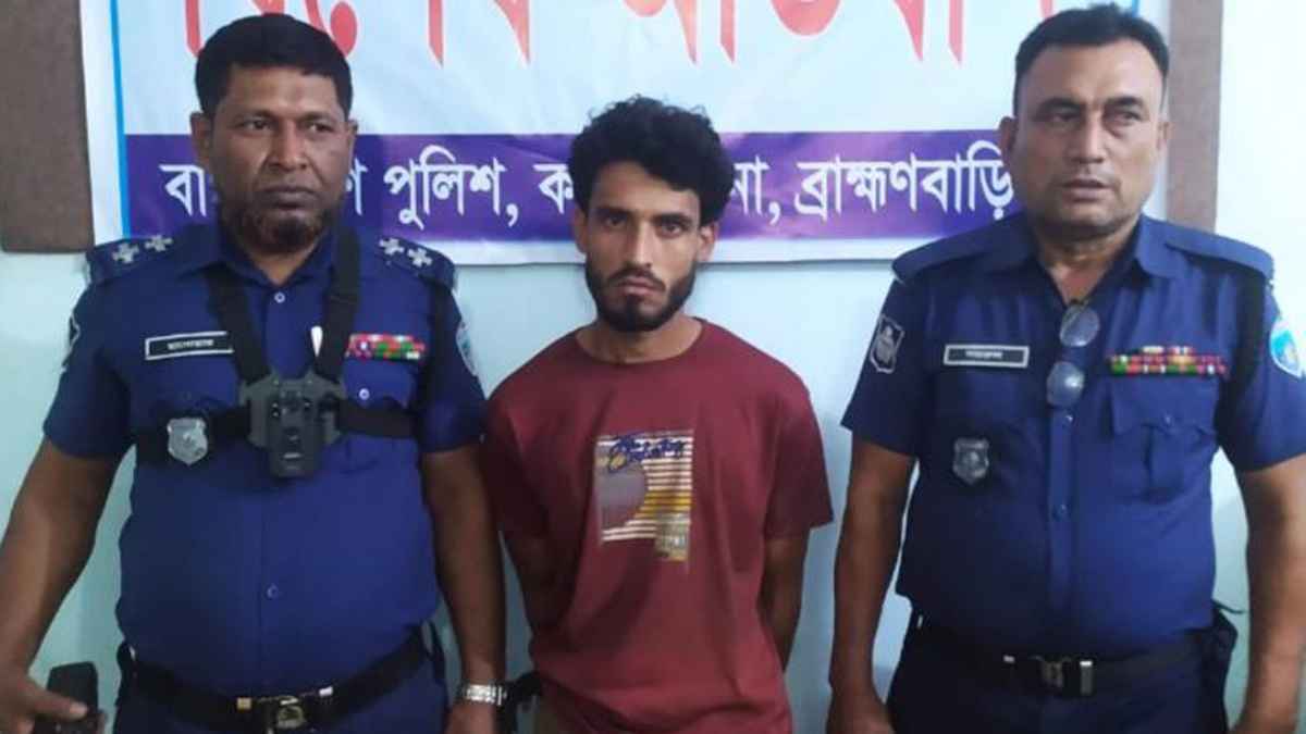 ব্রাহ্মণবাড়িয়ায় ৯ রাউন্ড চায়না গুলিসহ যুবক আটক