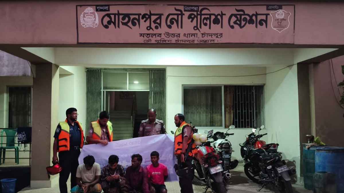 মতলবে মা ইলিশ রক্ষায় তিন দফা অভিযানে ৭ জেলে আটক