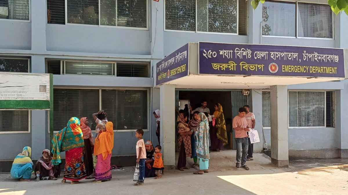 চাঁপাইনবাবগঞ্জে ট্রাক-সিএনজি সংঘর্ষে যুবক নিহত