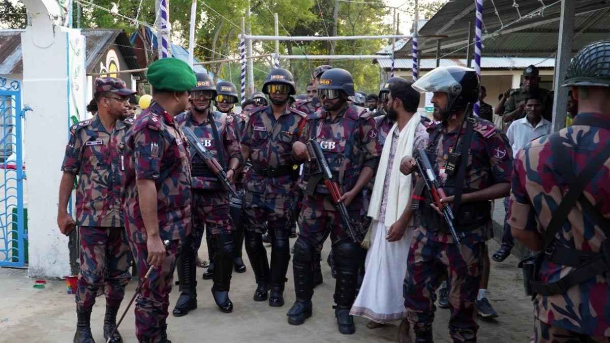 হবিগঞ্জে পূজামণ্ডপের নিরাপত্তায় ১২ প্লাটুন বিজিবি মোতায়েন