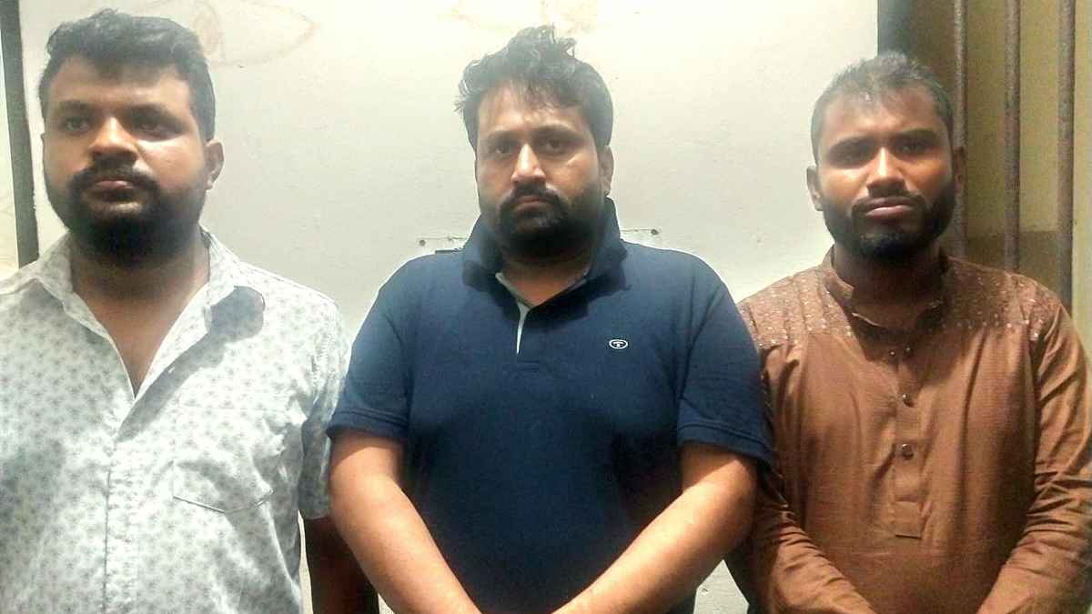 ঝিনাইদহে নিষিদ্ধ ছাত্রলীগের কেন্দ্রীয় নেতাসহ আটক ৩