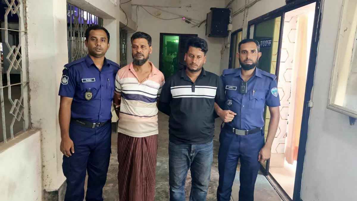 লক্ষ্মীপুরে ব্যবসায়ীকে গুলি করে হত্যার ঘটনায় আটক ২