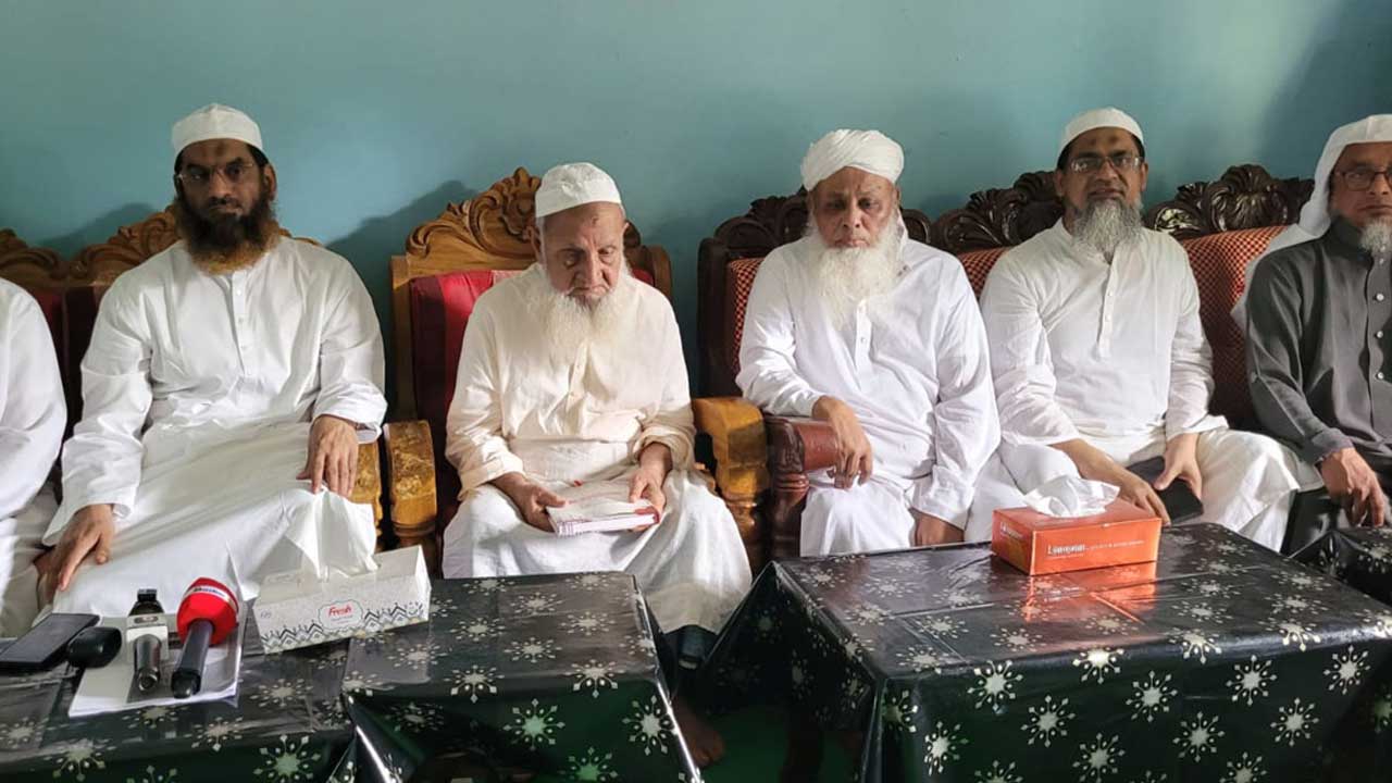 হেফাজত ও সাত দলীয় ঐক্যে গুরুত্বপূর্ণ পদ পেতে পারেন মাওলানা মামুনুল হক। ছবি: সংগৃহীত
