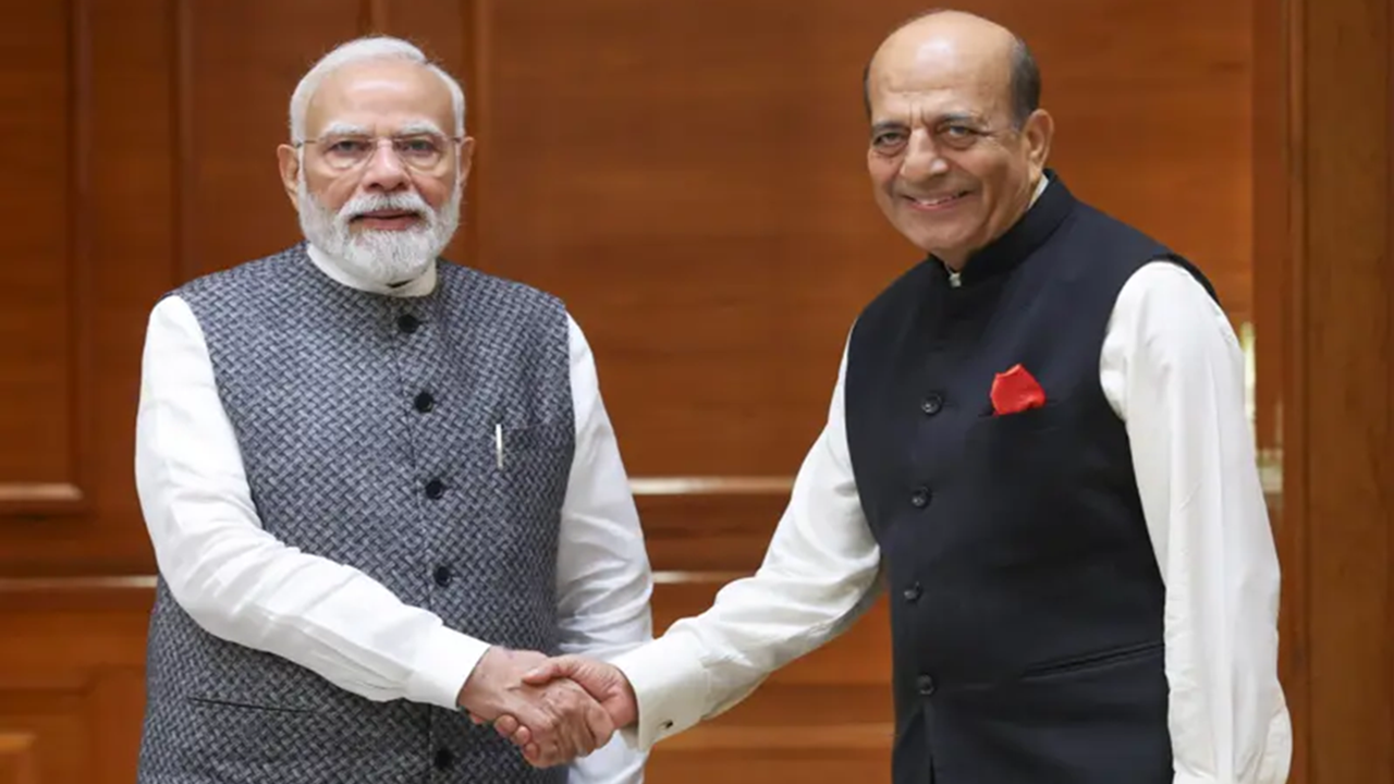 দিল্লি গিয়ে মোদির সঙ্গে দেখা করলেন দীনেশ ত্রিবেদী