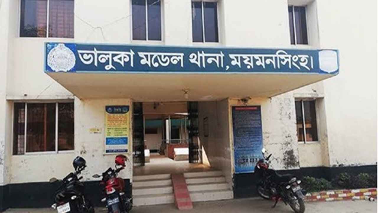 দরজা খুলতে গিয়ে বিদ্যুৎস্পৃষ্ট, প্রাণ গেল দুই বোনের