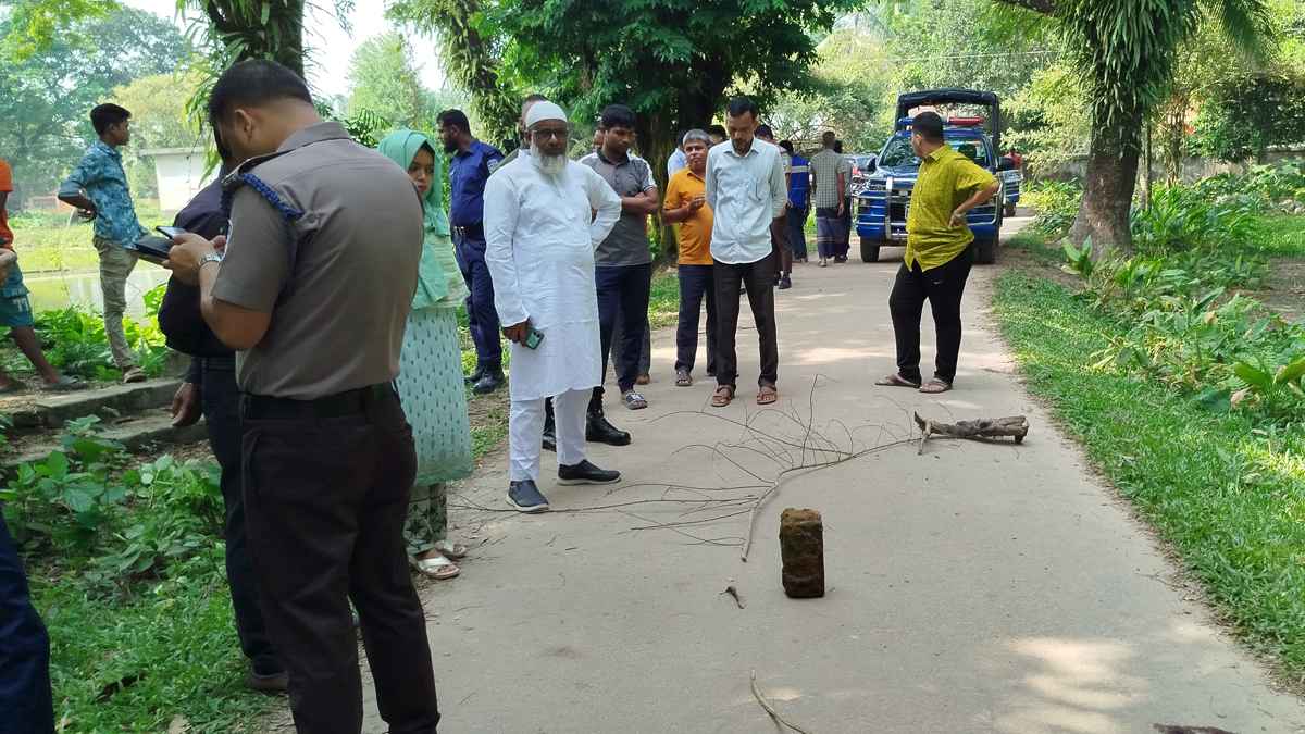 মোহনগঞ্জে দুর্বৃত্তের গুলিতে যুবক আহত