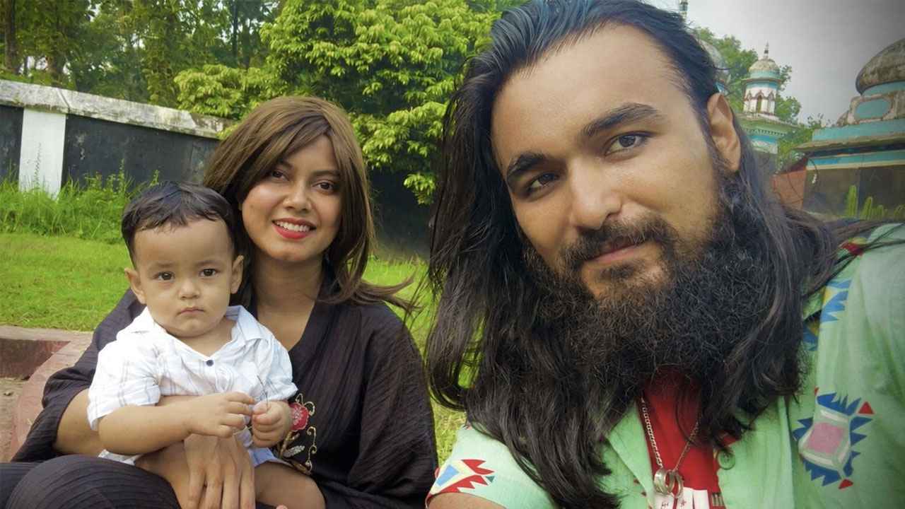বিতর্ক ঝেড়ে এবার আদর্শ পিতা ও স্বামীরূপে নোবেল!