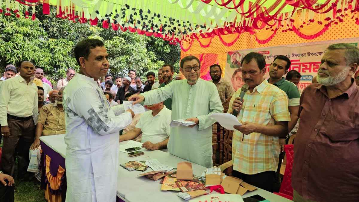 ‘তারেক রহমান সম্পূর্ণ অসাম্প্রদায়িক ধ্যানধারণা চিন্তাধারার মানুষ’