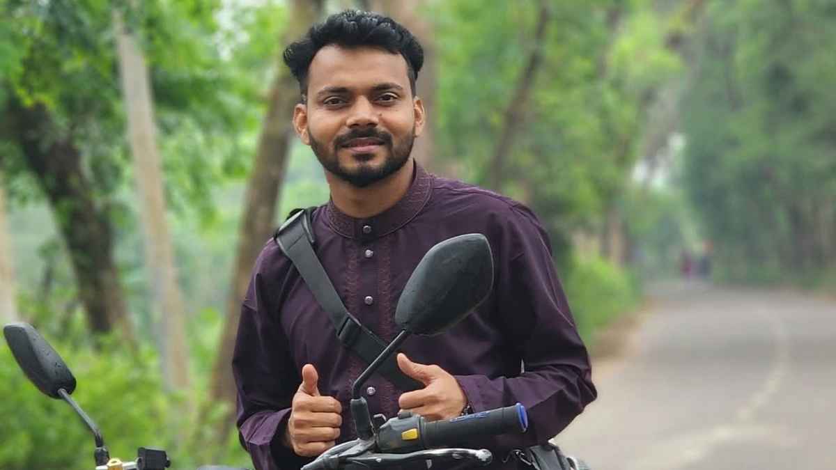 নোয়াখালীতে জামায়াত সমর্থিত ব্যবসায়ীকে দোকানের ভেতর প্রকাশ্যে গুলি