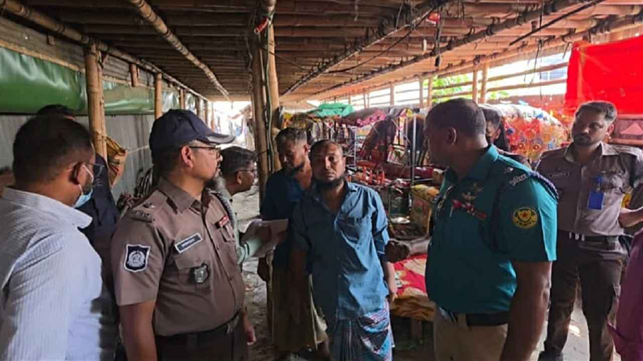 হাজারীবাগে অটোরিকশার ২০ গ্যারেজে অবৈধ বিদ্যুৎ সংযোগ বিচ্ছিন্ন