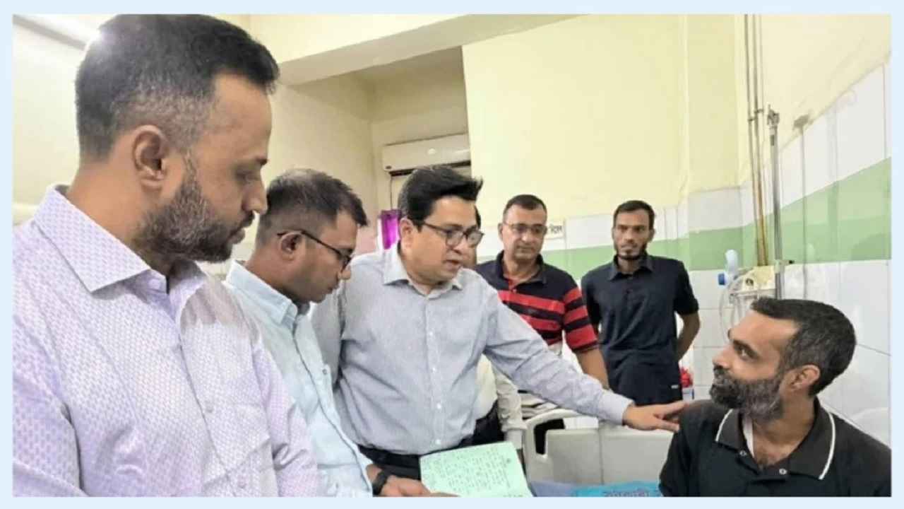 সুস্থ হয়ে বাড়ি ফিরছেন খুলনার সেই সাইফুল, খোঁজ নিলেন প্রধানমন্ত্রী
