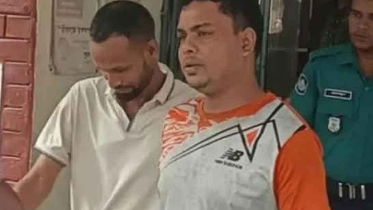 রংপুরে ইয়াবাসহ দুই পুলিশ সদস্য গ্রেফতার