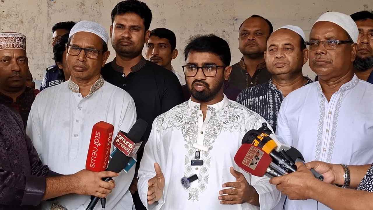 ক্ষমতায় যাওয়ার জন্য ভারতের সঙ্গে লিয়াঁজো করছে জামায়াত: রাশেদ খাঁন