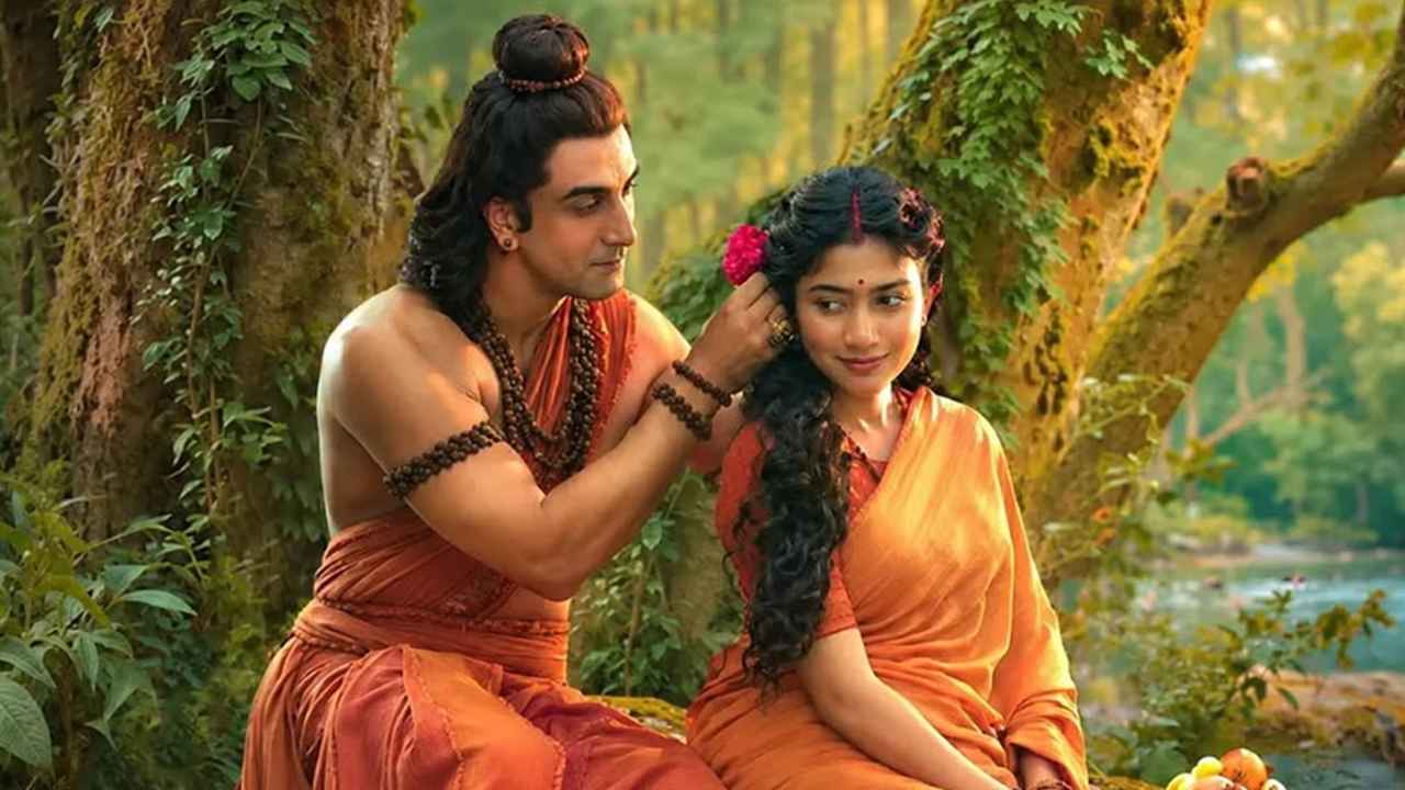 রণবীরের পর মুখ ফসকে ভুল শব্দ বলে ট্রোলের মুখে সাই পল্লবী
