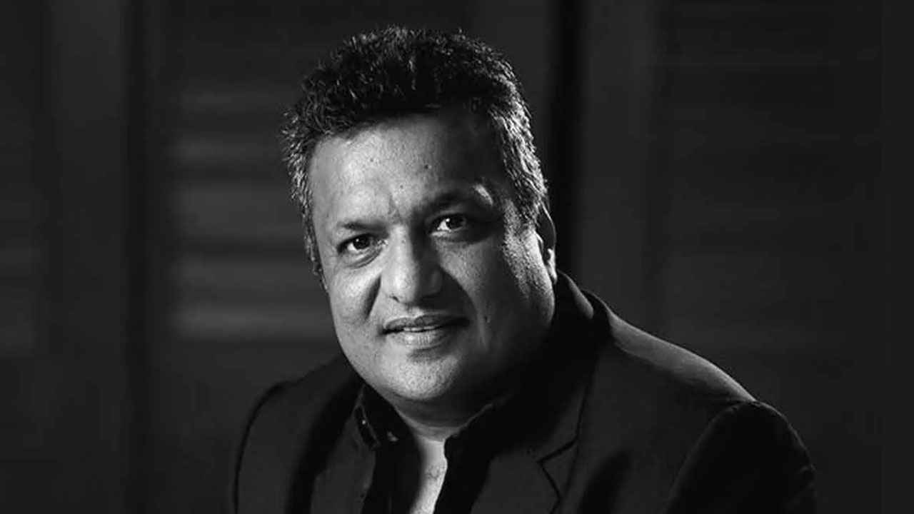 রাতভর পড়ে ছিল নিথর দেহ, জনপ্রিয় পরিচালকের মৃত্যু নিয়ে ধোঁয়াশা