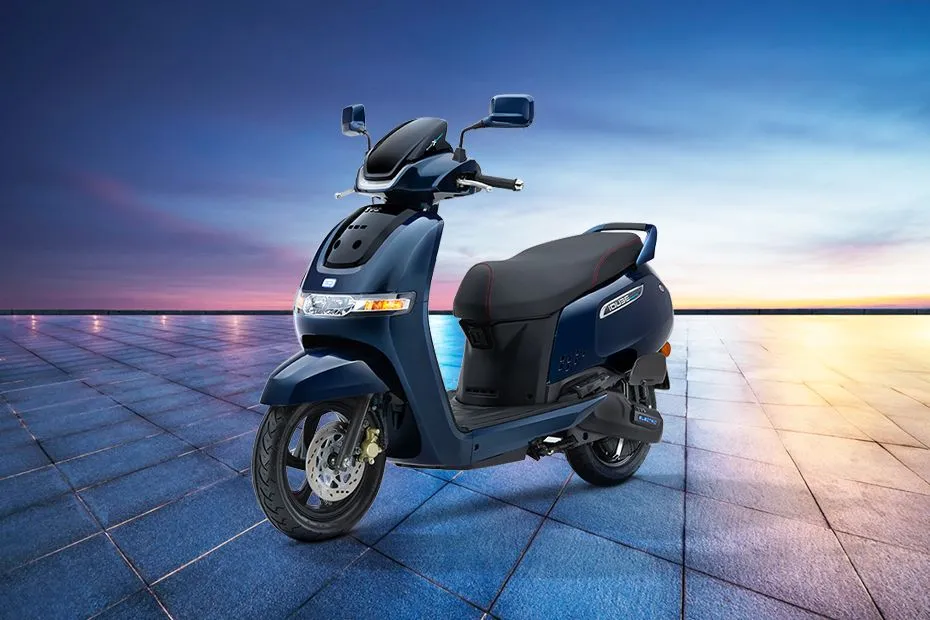 tvs-iqube-s-slant-front-view-full-image-607954