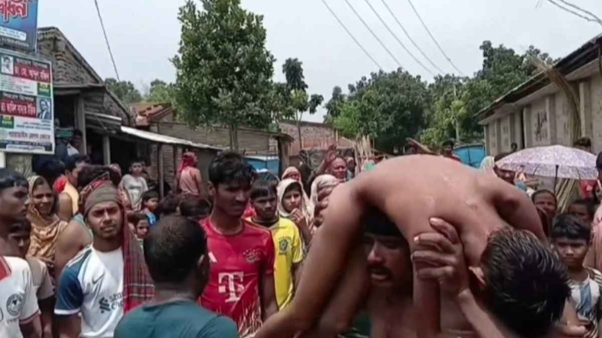 চাঁপাইনবাবগঞ্জে পদ্মায় গোসলে নেমে স্কুলছাত্রের মৃত্যু