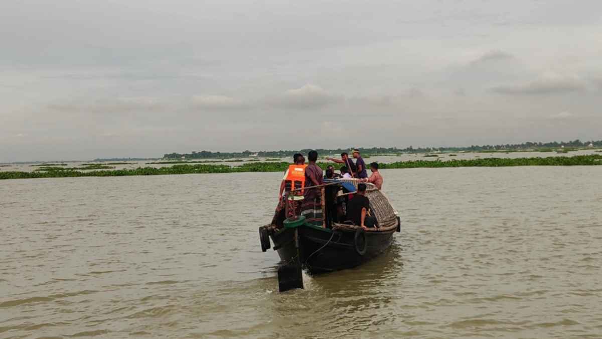 মেঘনায় গোসলে নেমে দুই যমজ ভাইসহ ৩ স্কুলছাত্রের মৃত্যু