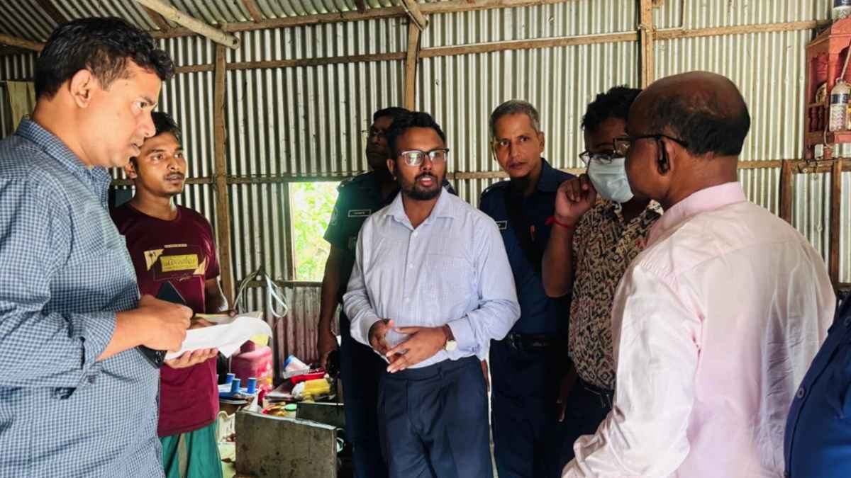 দুধে পানি, ঘি-ছানায় অনিয়মে দুই ব্যবসায়ীর জরিমানা