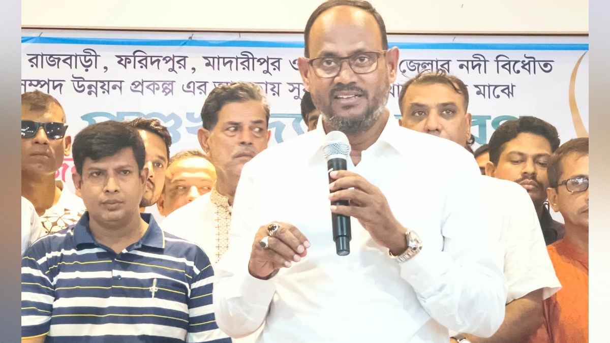 নির্বাচিত সরকারকে কোনো ষড়যন্ত্রের মাধ্যমে হটানো যবে না: প্রতিমন্ত্রী