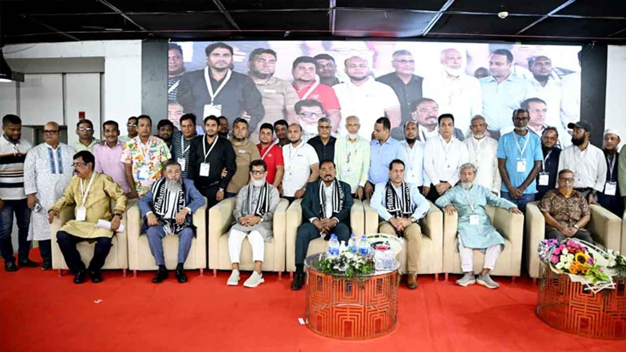 ক্রীড়াঙ্গনকে রাজনীতিমুক্ত করতে হবে: স্পিকার