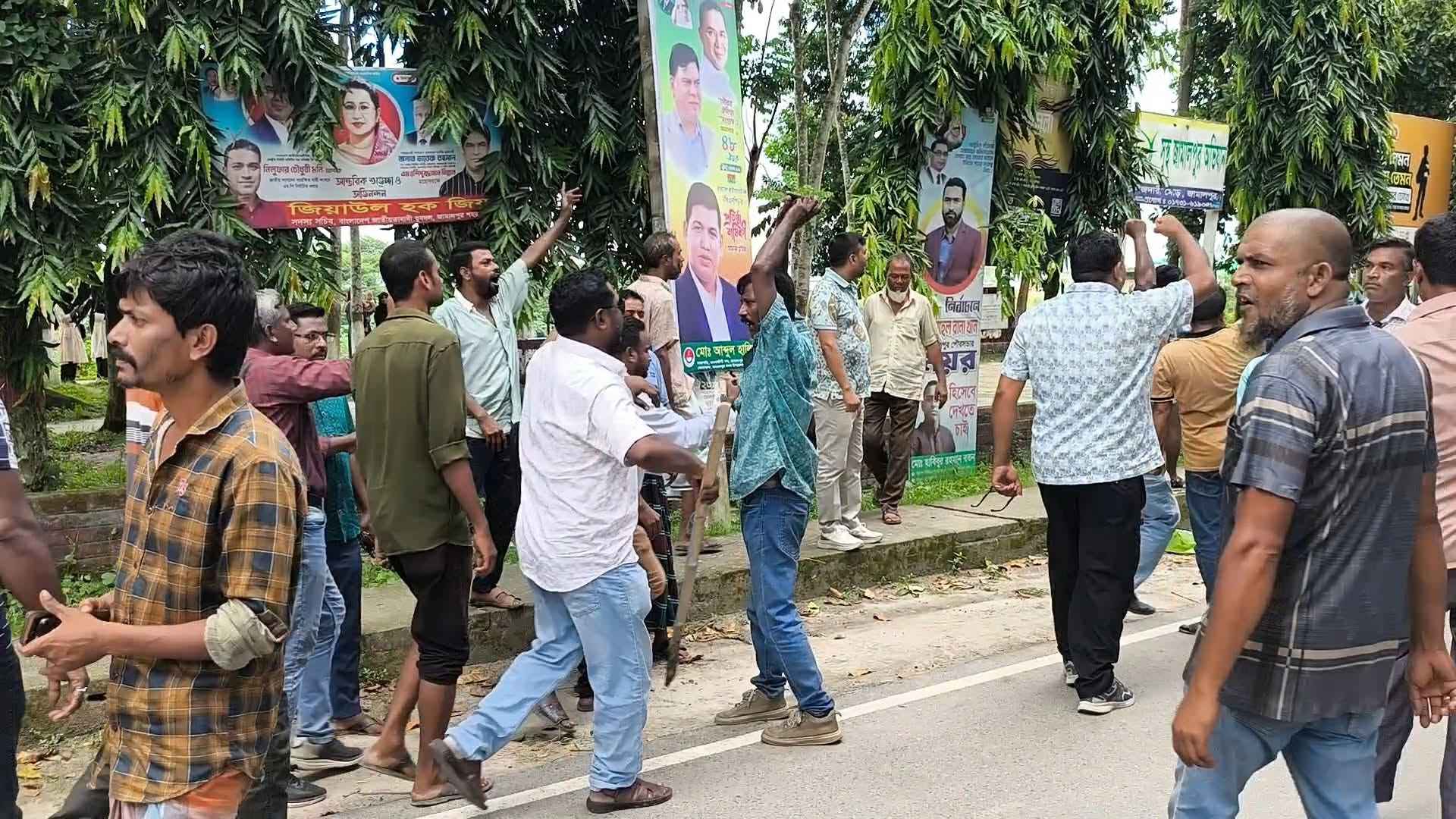 জামালপুরে রাজীব পরিবহন বন্ধের দাবিতে মানববন্ধনে হামলা, আহত ৫