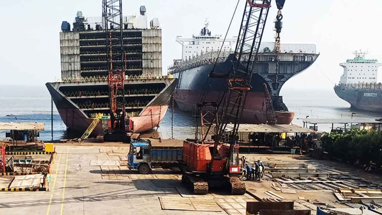 জাহাজ পুনঃপ্রক্রিয়াজাতকরণে বিনিয়োগে আগ্রহী জাপানের মিতসুই