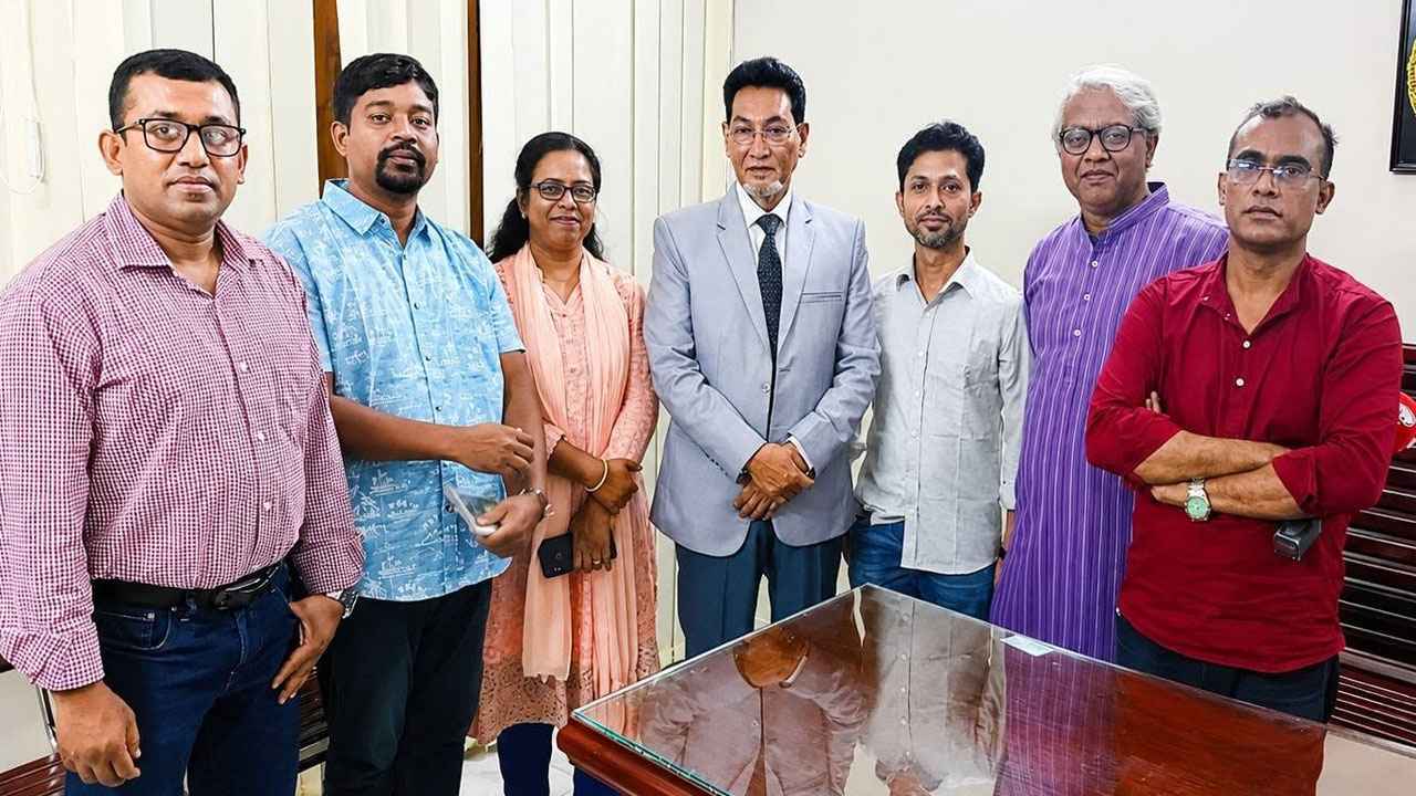 সরকারকে মূল্যায়নের সময় না দিয়ে বিরোধীদের লংমার্চ অনুচিত: চিফ হুইপ