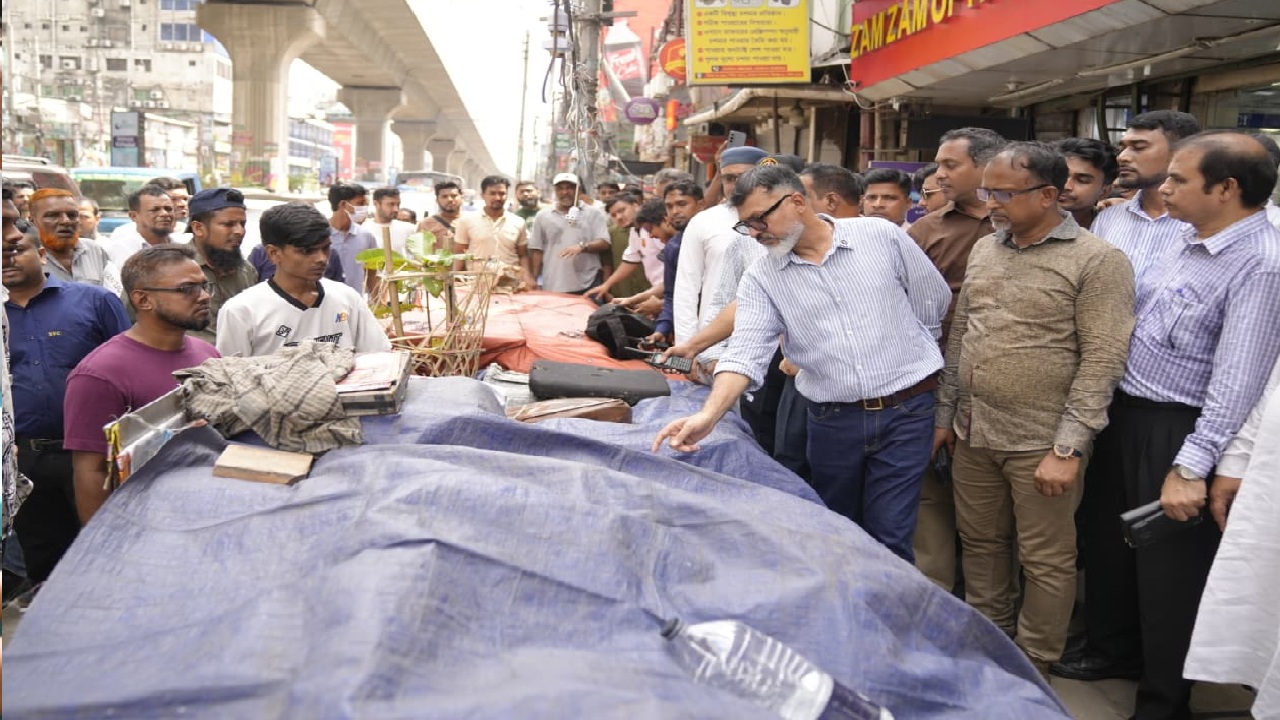 ঢাকা উত্তর সিটি করপোরেশনের (ডিএনসিসি) প্রশাসক মো. শফিকুল ইসলাম খান